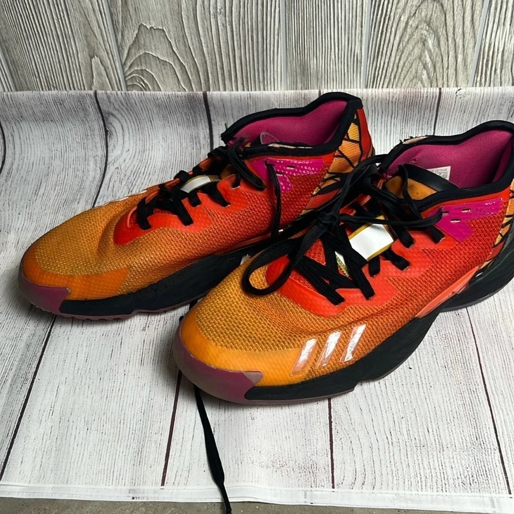 Men Adidas D.O.N Basketball shoes Size 12